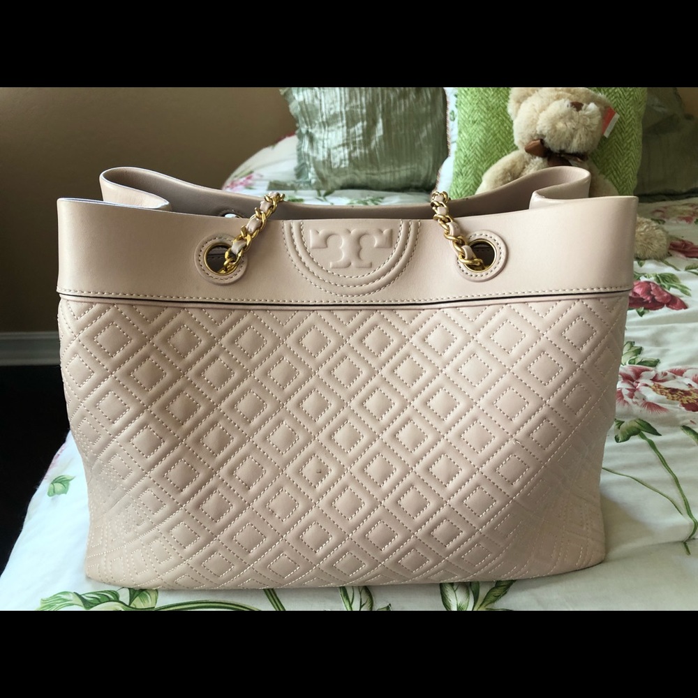 Gorgeous Tory Burch, Blush color
